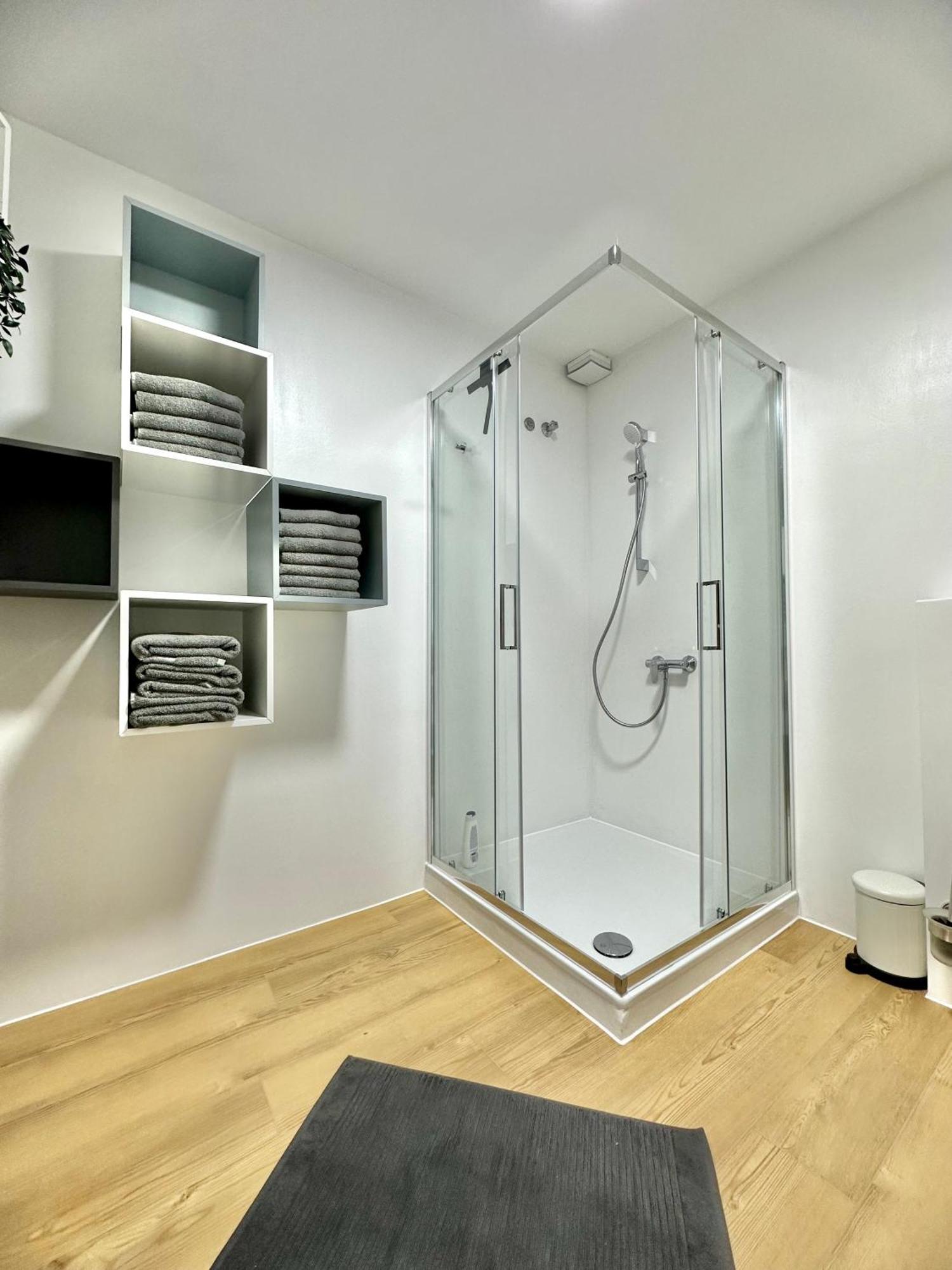 City-Apartment Mit Dachterrasse & Massagesessel In Der Fussgaengerzone K4 Oldenburg Esterno foto